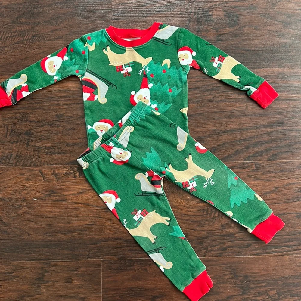 Carter’s Christmas Pajama Set Sz 18M